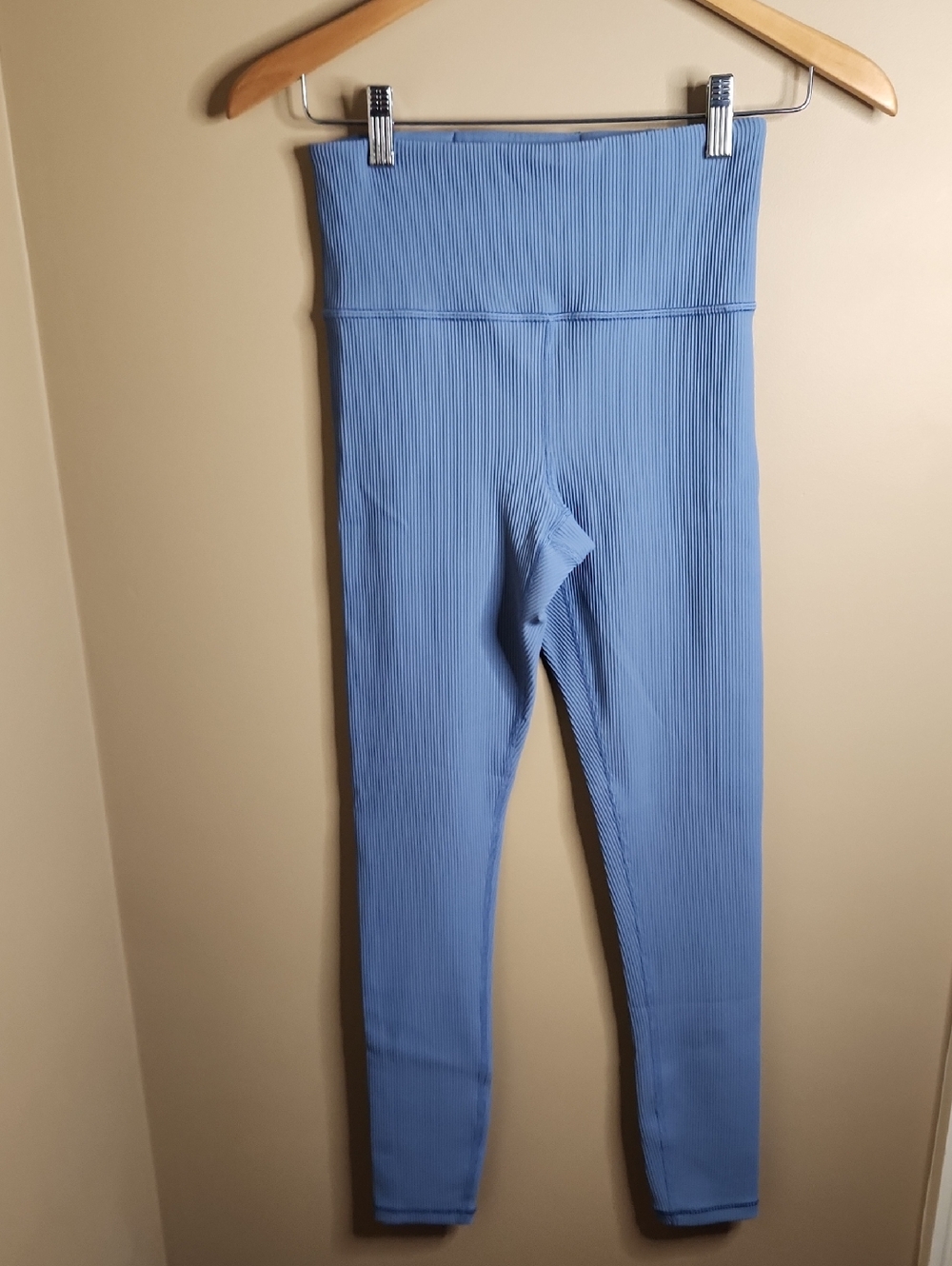 Athleta Elation Ultra High Rise Rib Legging in Blue. Size ST. #631867